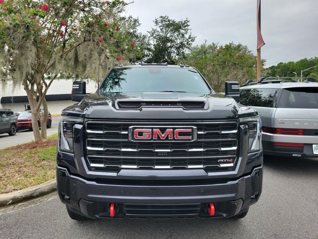 Used 2025 GMC Sierra 2500 AT4 w/ AT4 Premium Plus Package AWD/4WD image 2