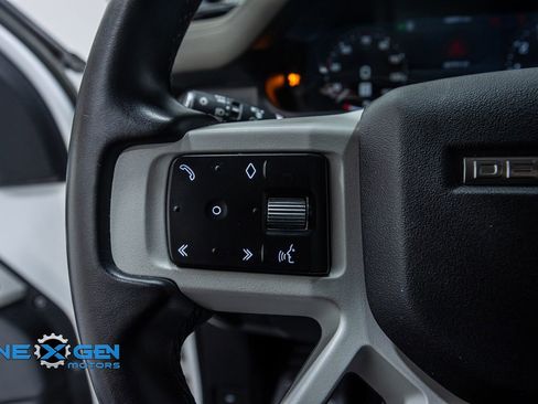 Used 2023 Land Rover Defender 110 S image 15