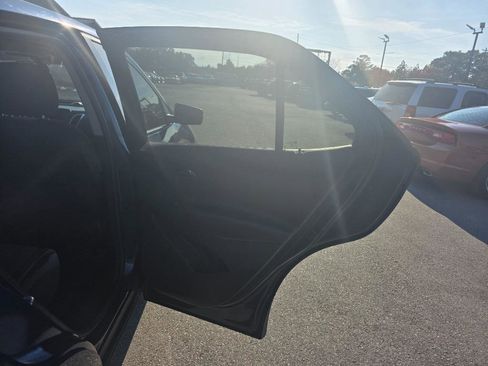 Used 2019 Chevrolet Equinox LT image 12