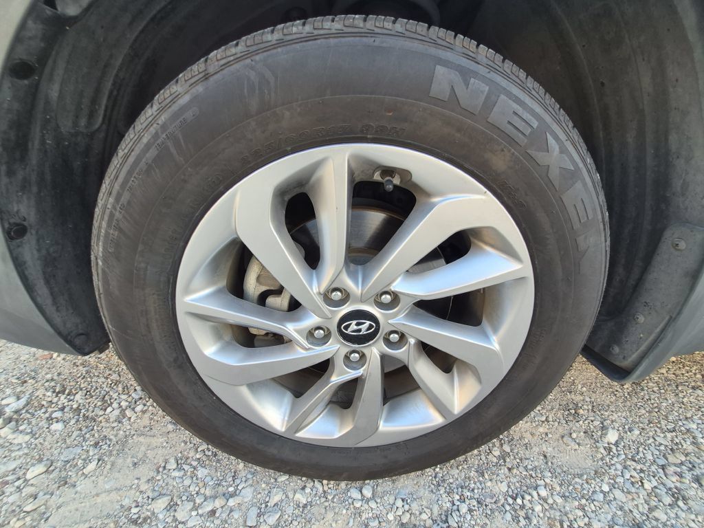 Used 2018 Hyundai Tucson SE FWD image 29