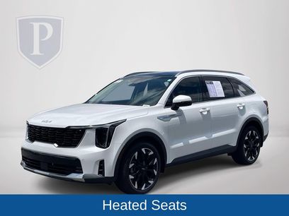 Used 2025 Kia Sorento EX w/ Panoramic Sunroof Package