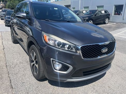 Used 2018 Kia Sorento EX AWD/4WD image 2