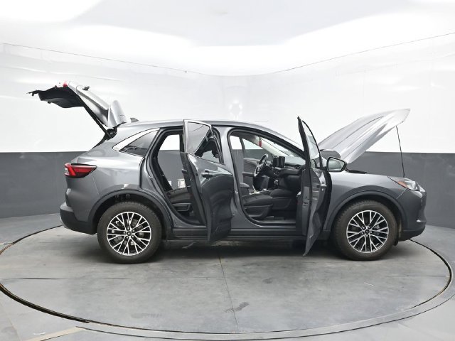 Used 2023 Ford Escape Active w/ Tech Pack #1 AWD/4WD image 59