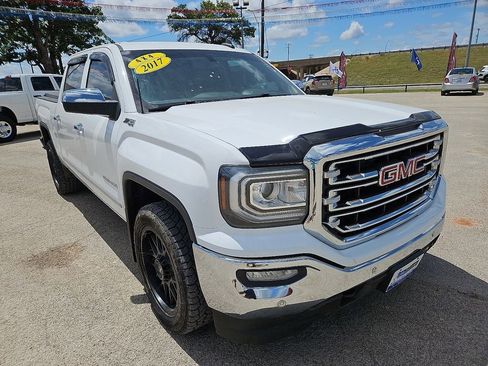 Used 2017 GMC Sierra 1500 SLT w/ SLT Preferred Package AWD/4WD image 11