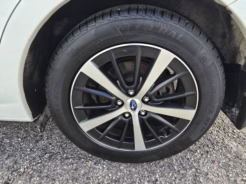 Used 2022 Subaru Impreza 2.0i Premium image 22