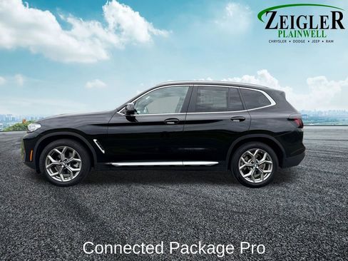 Used 2022 BMW X3 xDrive30i AWD/4WD image 3
