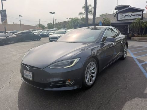 Used 2017 Tesla Model S 75D AWD/4WD image 3