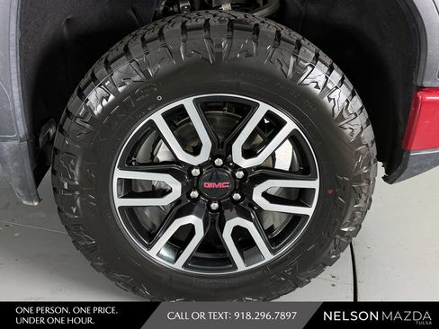Used 2023 GMC Sierra 1500 AT4 w/ AT4 Preferred Package AWD/4WD image 14