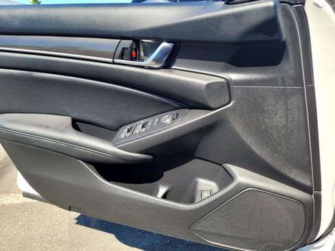 Used 2020 Honda Accord Sport image 20