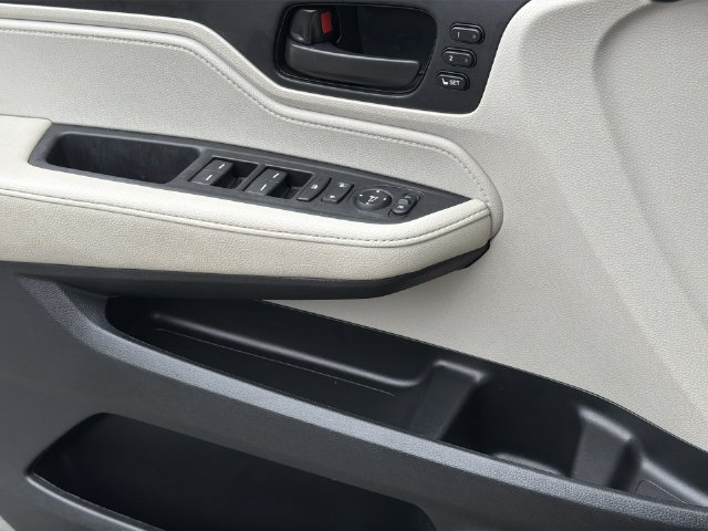 Used 2025 Honda Odyssey EX-L image 33