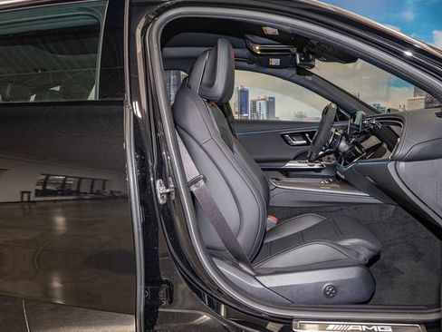 New 2026 Mercedes-Benz E 53 AMG e 4MATIC Wagon image 21