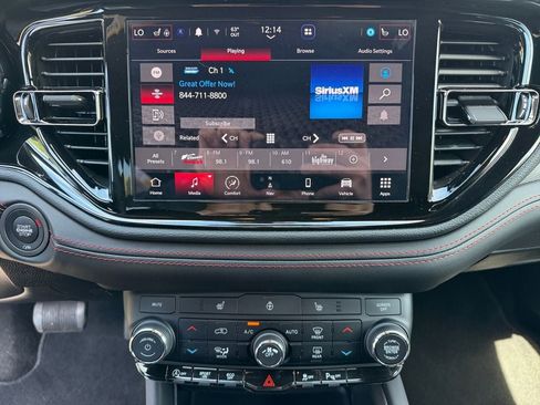 Used 2025 Dodge Durango GT AWD/4WD image 19