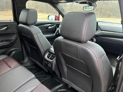 Used 2023 Chevrolet Blazer RS w/ Enhanced Convenience Package image 19