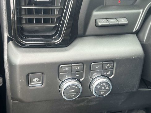 New 2026 GMC Sierra 1500 AT4X AWD/4WD image 18