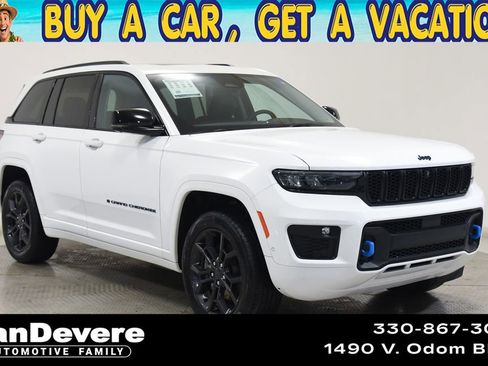 Used 2023 Jeep Grand Cherokee 30th Anniversary AWD/4WD image 1
