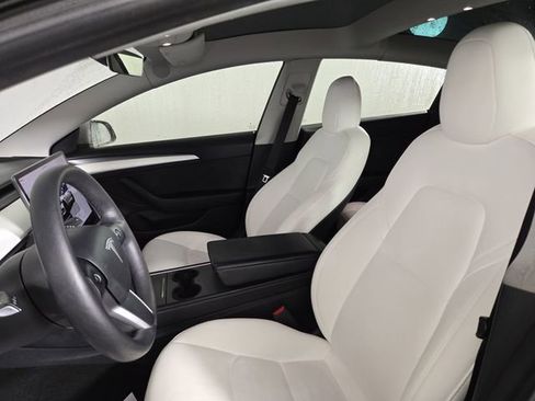 Used 2022 Tesla Model 3 Performance image 12