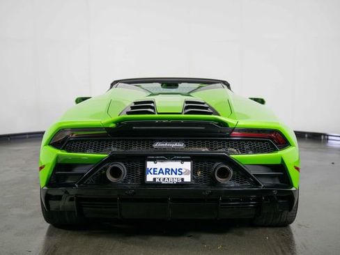 Used 2023 Lamborghini Huracan EVO AWD/4WD image 7