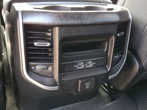 Used 2022 RAM 1500 Big Horn AWD/4WD image 21