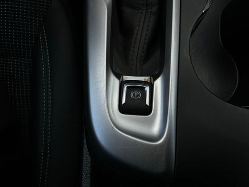 Used 2025 Buick Envista Preferred image 21