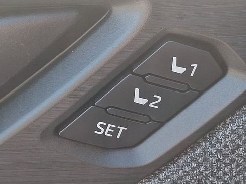 New 2026 Subaru Outback Limited XT AWD/4WD image 17