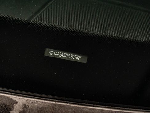 Certified 2023 Porsche Macan Turbo AWD/4WD image 28