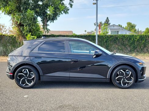 Used 2024 Hyundai Ioniq 5 SEL RWD image 5