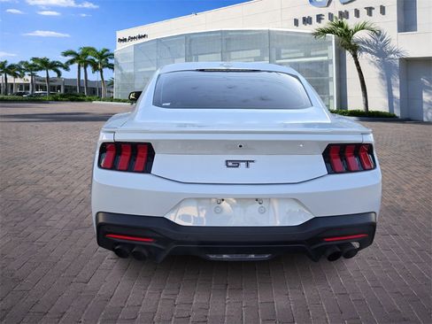 Used 2024 Ford Mustang GT Premium image 6