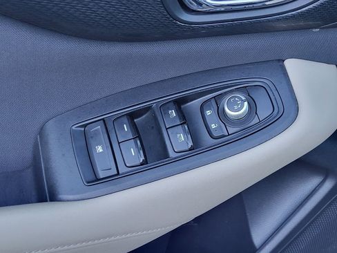 Used 2024 Subaru Outback Premium image 13