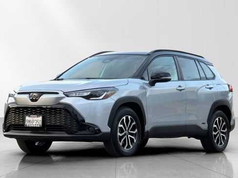 Used 2024 Toyota Corolla Cross SE image 8