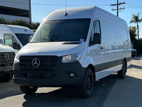 New 2025 Mercedes-Benz Sprinter 2500 image 4