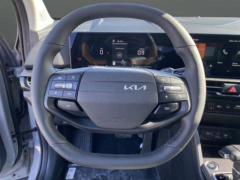 New 2026 Kia Sportage EX image 18