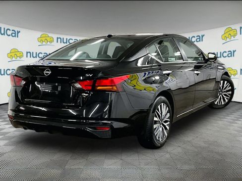 Used 2024 Nissan Altima 2.5 SV image 6