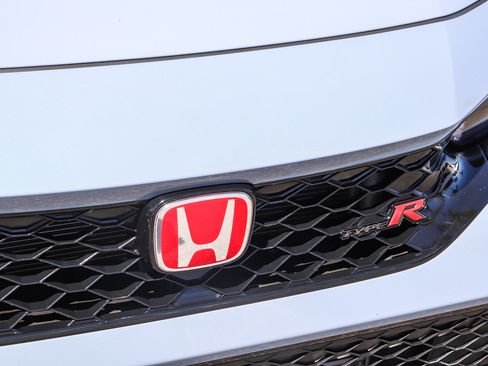 Used 2024 Honda Civic Type R image 4