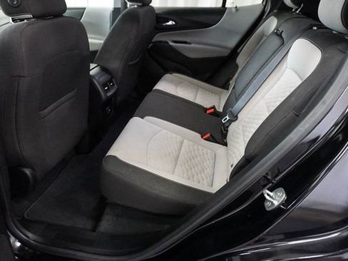 Used 2020 Chevrolet Equinox LS w/ LS Convenience Package FWD image 10