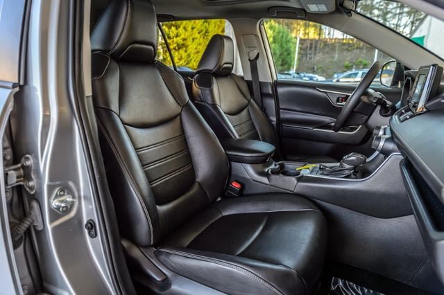 Used 2021 Toyota RAV4 XLE Premium FWD image 36