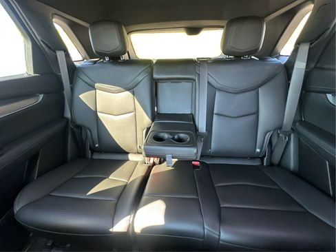 Certified 2024 Cadillac XT5 Luxury AWD/4WD image 14