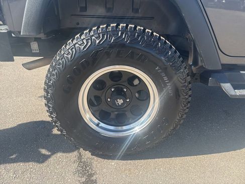 Used 2016 Jeep Wrangler Unlimited Sport w/ Quick Order Package 24S image 27