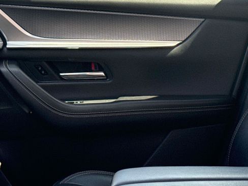 Certified 2025 MAZDA CX-90 3.3 Turbo w/ Preferred Package image 23