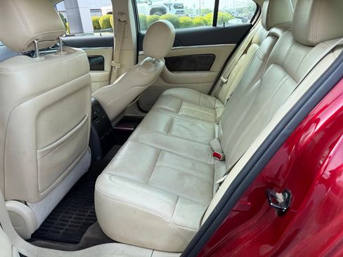 Used 2014 Lincoln MKS AWD w/ Equipment Group 201A image 10