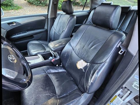 Used 2005 Toyota Avalon Touring image 18