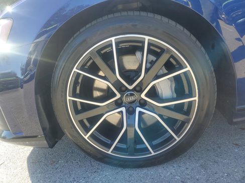 Used 2020 Audi A8 L 3.0T w/ Executive Package image 10