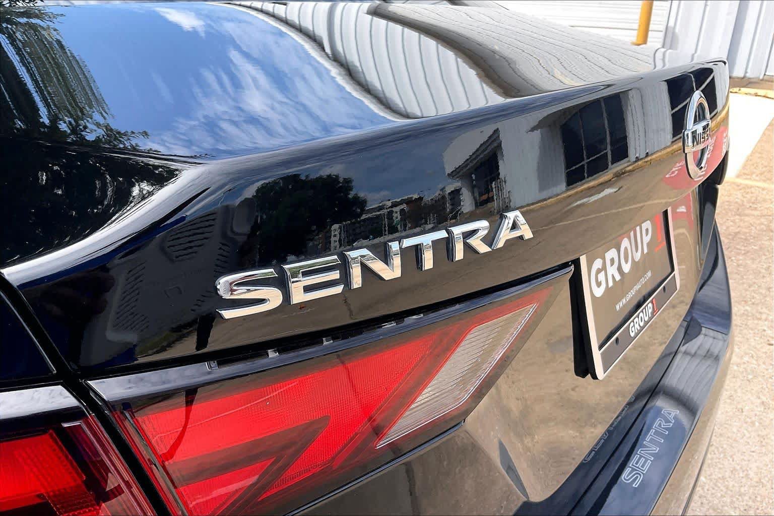 Used 2022 Nissan Sentra SV w/ All-Weather Package FWD image 10