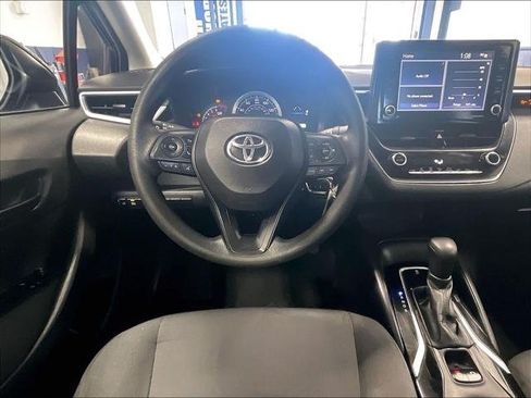 Certified 2022 Toyota Corolla LE FWD image 17