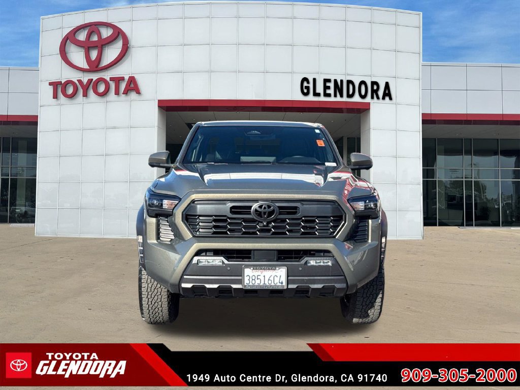 Used 2024 Toyota Tacoma TRD Off-Road w/ TRD Off Road Premium Package AWD/4WD image 3