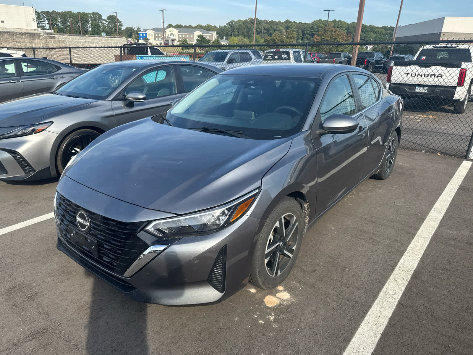 Used 2024 Nissan Sentra SV FWD image 2