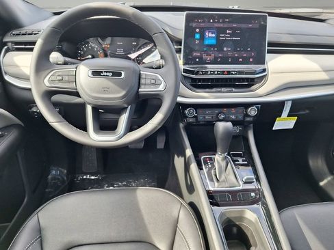 New 2026 Jeep Compass Limited image 9