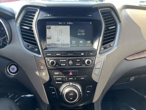Used 2018 Hyundai Santa Fe Sport w/ 2.4L Tech Package 04 AWD/4WD image 21