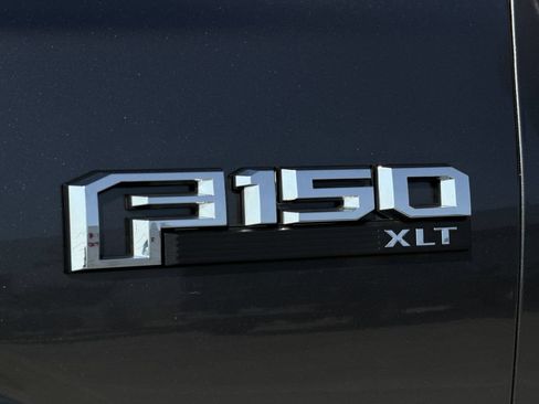 Used 2019 Ford F150 XLT w/ Equipment Group 302A Luxury AWD/4WD image 10
