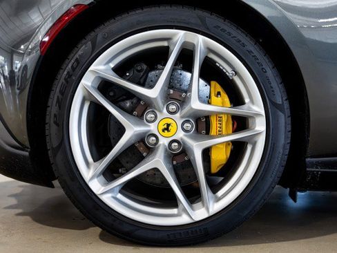 Used 2024 Ferrari Roma RWD image 19