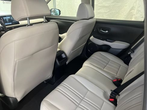 Used 2026 Honda HR-V EX-L image 32